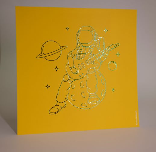 Astronaut - Rock guitar - Yellow